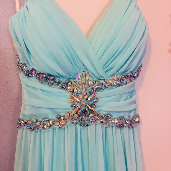 Cinderella Gown👗never worn - Picture 6 of 6